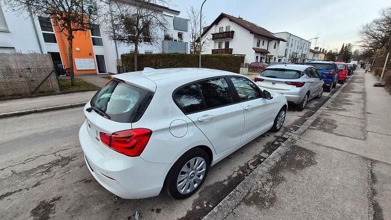 Gebraucht BMW 118 Advantage 136 PS (100 kW) 2018 Weiß Kleinwagen