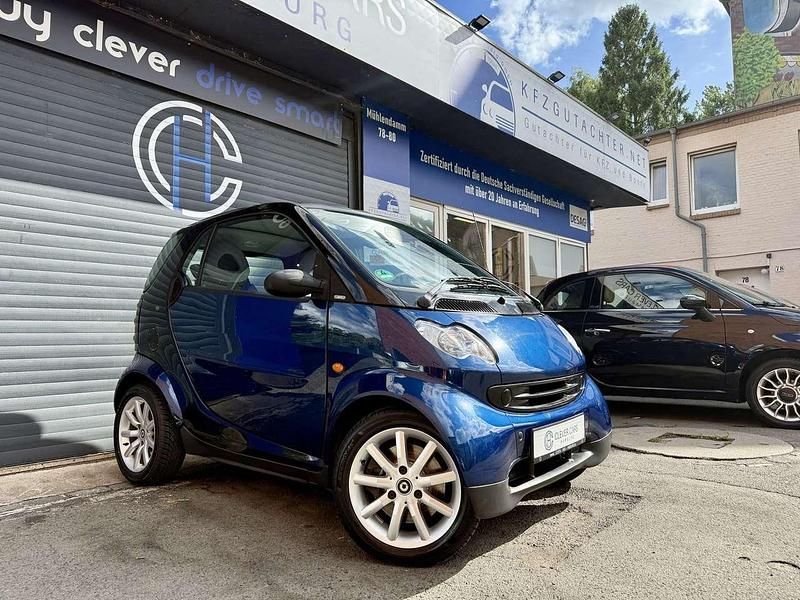Blau Gebraucht 2002 Smart ForTwo Coupé Pure Kleinwagen | 2.980 € (Fairer Preis) - Bild 1/4