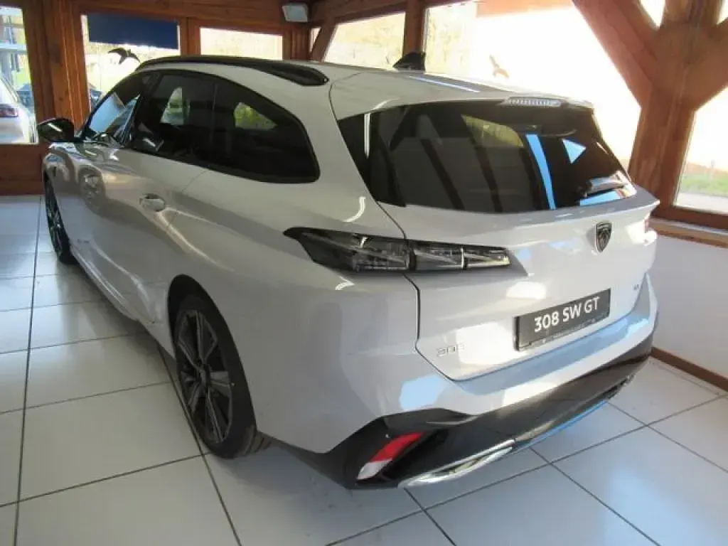 Gebraucht Peugeot 308 SW GT 131 PS (96 kW) 2024 Perlmutt weiß (metallic) Kombi