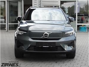 Neu Volvo EX40 Plus 185 kW (252 PS) 2026 Grau (forest lake / metallic) SUV
