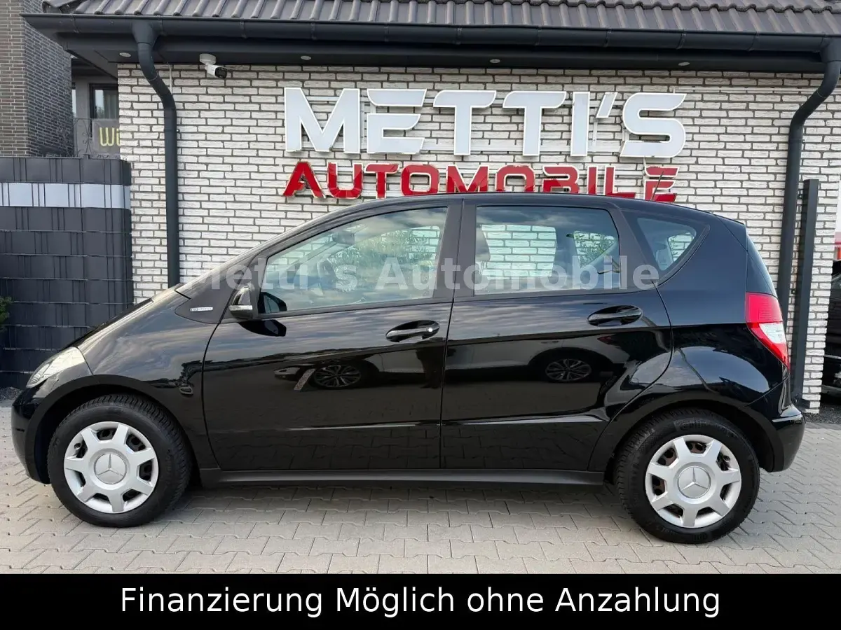 Gebraucht Mercedes A160 95 PS (69 kW) 2011 Schwarz Kleinwagen