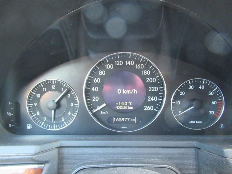 Gebraucht Mercedes E320 224 PS (164 kW) 2002 Silber Limousine