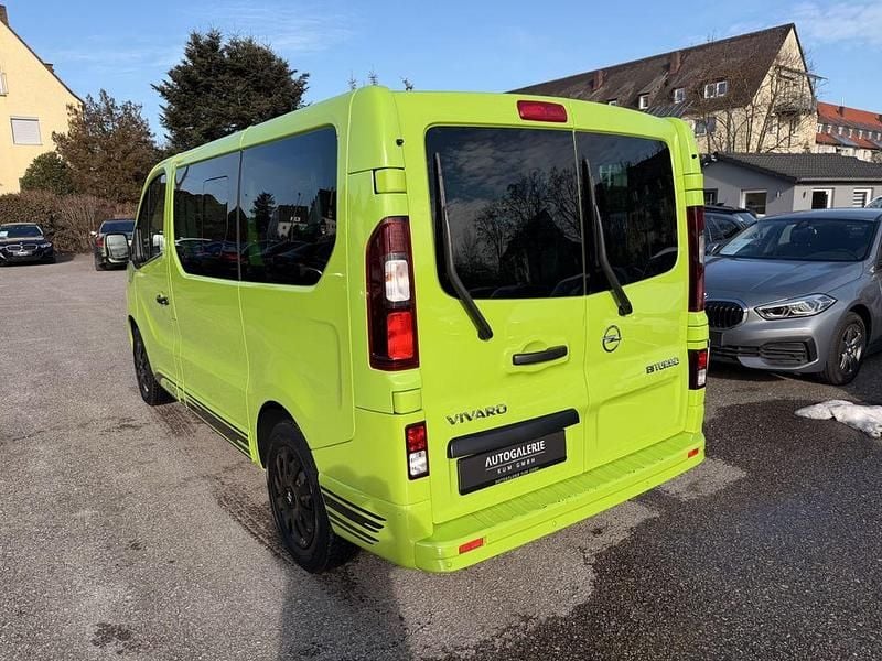 Gebraucht Opel Vivaro Sport 125 PS (91 kW) 2017 Grün Van / Kleinbus