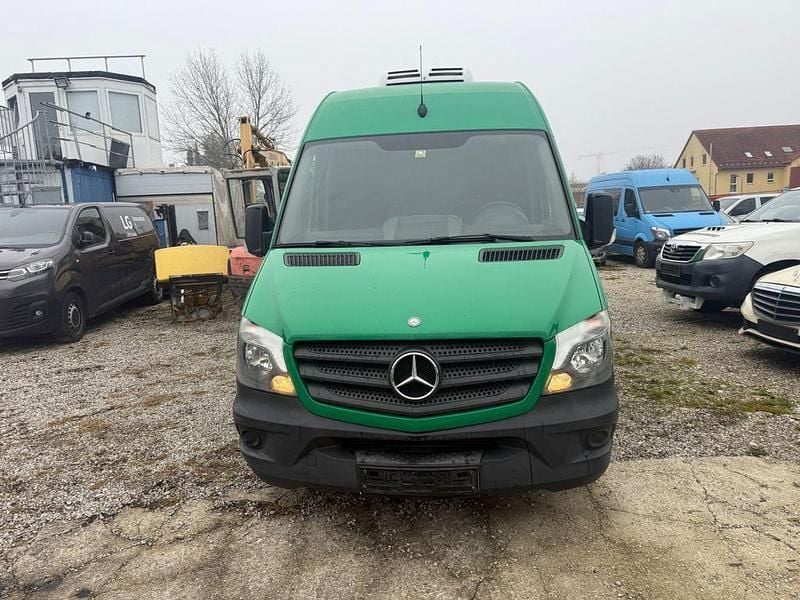 Grün Gebraucht 2015 Mercedes Sprinter Van | 6.999 € (Superpreis) - Bild 1/4