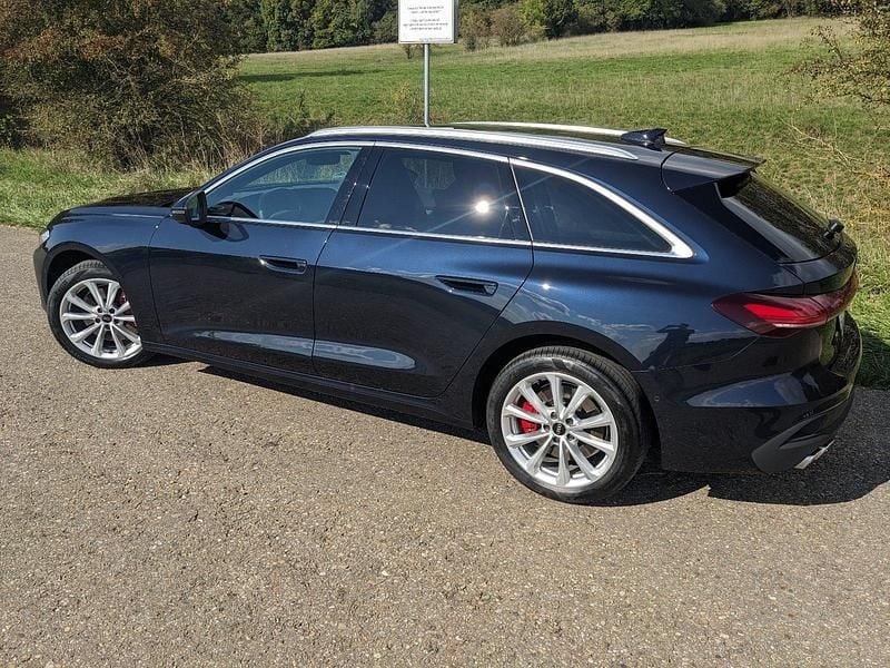 Gebraucht Audi A5 S-Line 204 PS (150 kW) 2025 Blau Kombi
