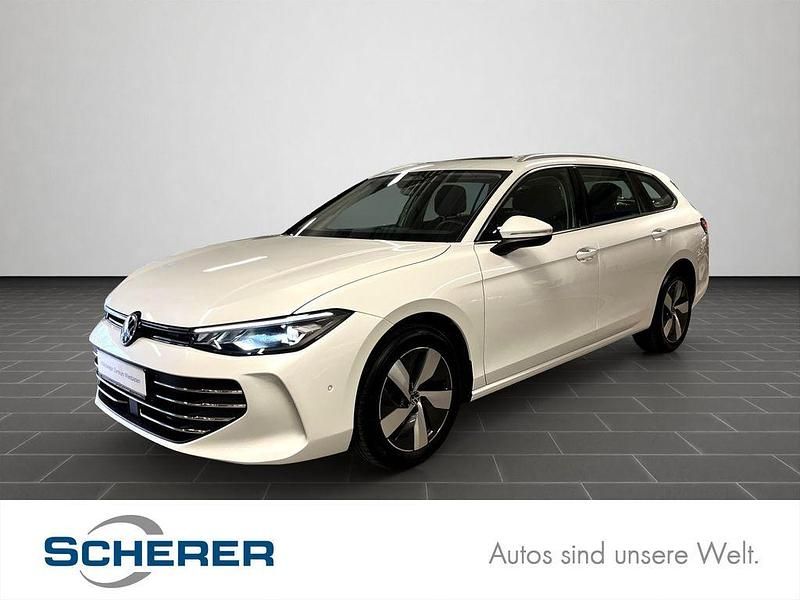Gebraucht VW Passat Business 150 PS (110 kW) 2025 Oryxweiß perlmutteffekt Kombi