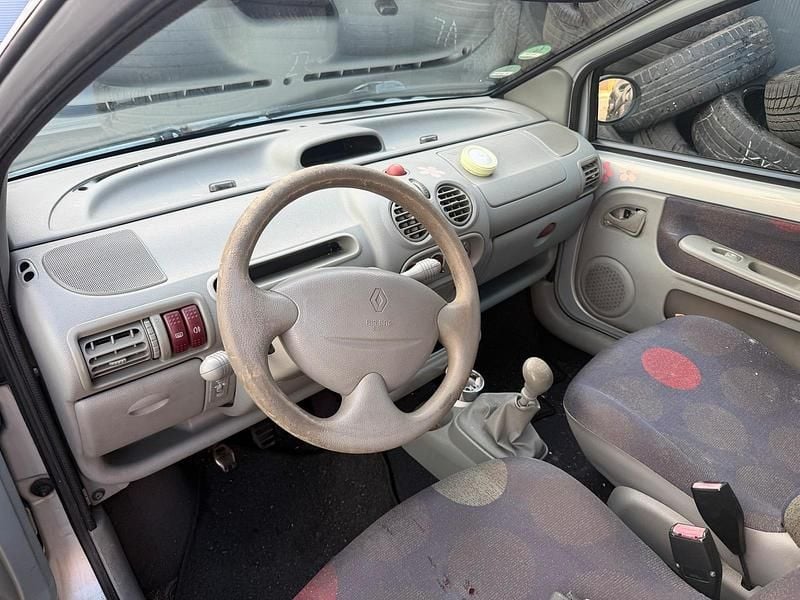 Gebraucht Renault Twingo 58 PS (42 kW) 2001 Silber Kleinwagen
