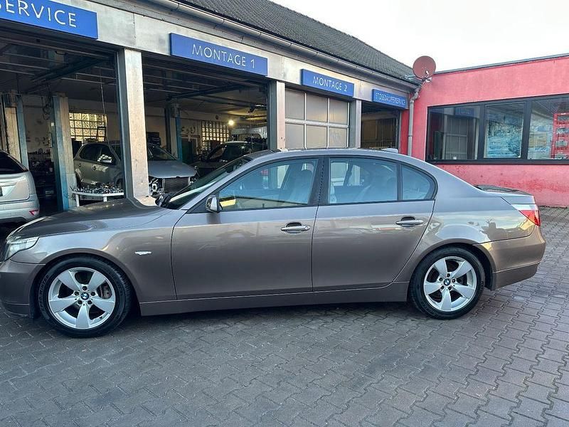 Gebraucht BMW 530 Shadowline 258 PS (189 kW) 2006 Grau Limousine