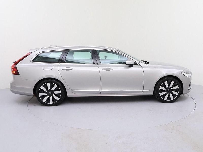 Gebraucht Volvo V90 Plus 398 PS (292 kW) 2025 Silber Kombi