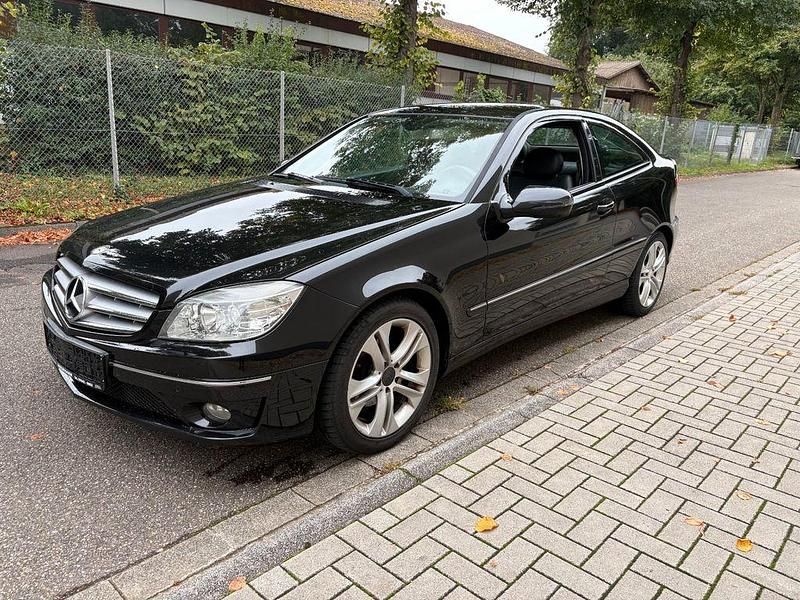 Schwarz Gebraucht 2009 Mercedes CLC220 Kleinwagen | 2.750 € (Superpreis) - Bild 1/4