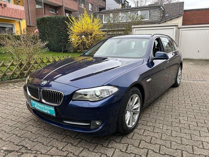 Gebraucht BMW 520 184 PS (135 kW) 2011 Blau Kombi