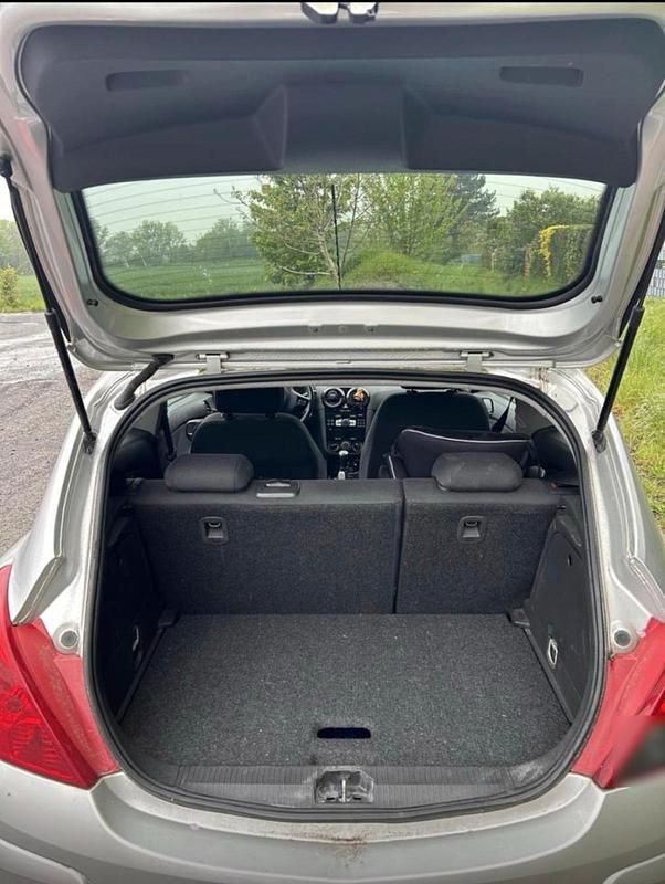 Gebraucht Opel Corsa 2010 Silber Kleinwagen