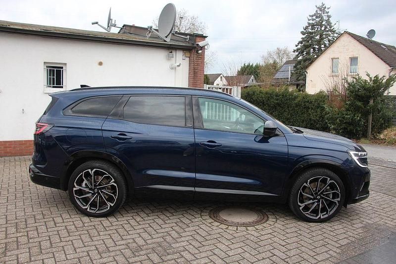 Gebraucht Renault Espace Iconic 131 PS (96 kW) 2023 Blau SUV