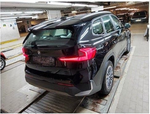Second-hand BMW X1 136 CP (100 kW) 2023 Negru SUV