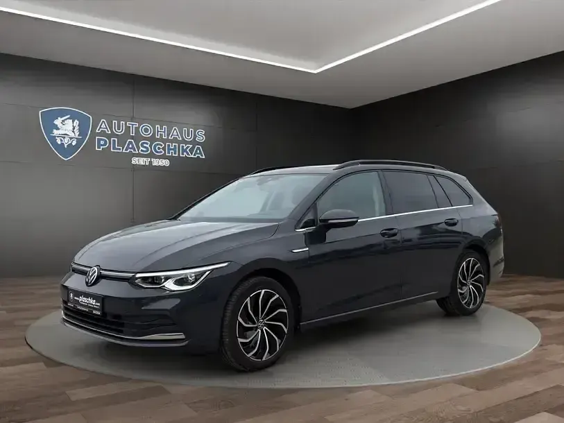 Używany VW Golf VIII Style 150 KM (110 kW) 2022 Sedan/Limuzyna