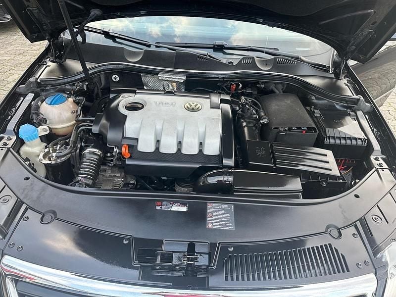 Gebraucht VW Passat 140 PS (102 kW) 2009 Schwarz Kombi