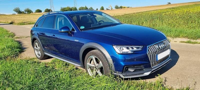Blau Gebraucht 2017 Audi A4 Allroad Design Kombi | 19.800 € (Fairer Preis) - Bild 1/4