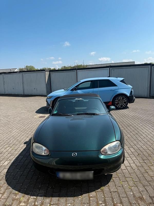 Second-hand Mazda MX5 110 CP (80 kW) 1999 Verde Cabrio