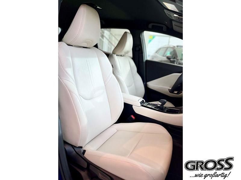 Gebraucht Lexus LBX 136 PS (100 kW) 2024 Blau SUV