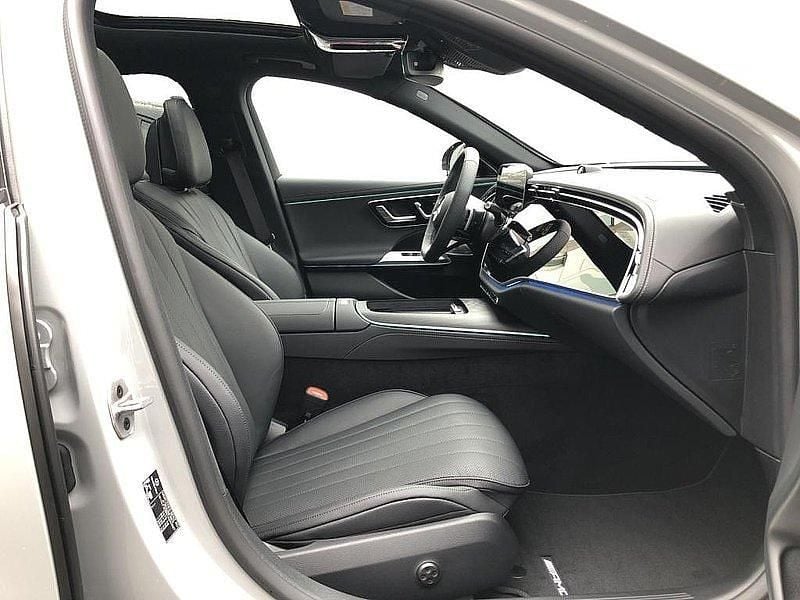Gebraucht Mercedes E450 367 PS (269 kW) 2025 Manufaktur lack manufaktur alpingrau uni Limousine