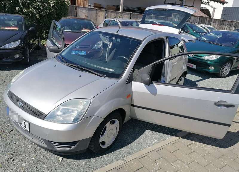 Polarsilber metallic Gebraucht 2005 Ford Fiesta Viva X Kleinwagen | 2.290 € (Fairer Preis) - Bild 1/4