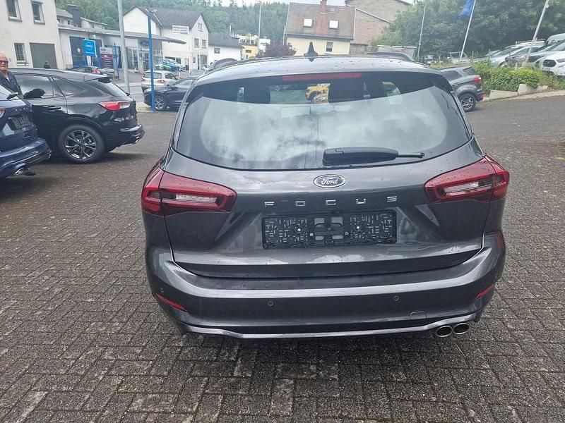 Gebraucht Ford Focus ST-Line 154 PS (113 kW) 2024 Grau