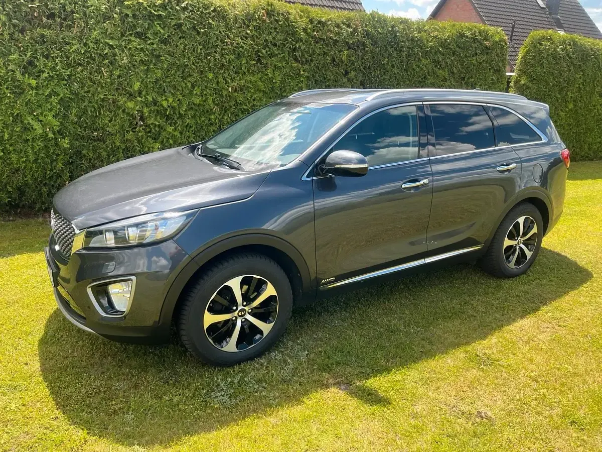 Gebraucht Kia Sorento 200 PS (147 kW) 2016 Grau SUV
