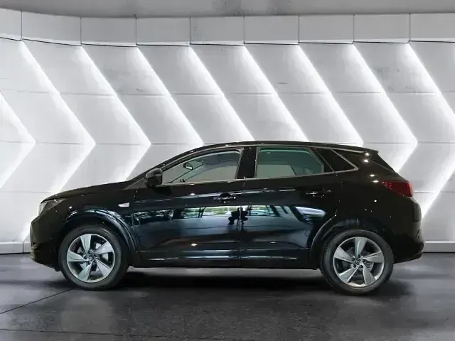 Gebraucht Opel Grandland X S 131 PS (96 kW) 2024 Schwarz SUV