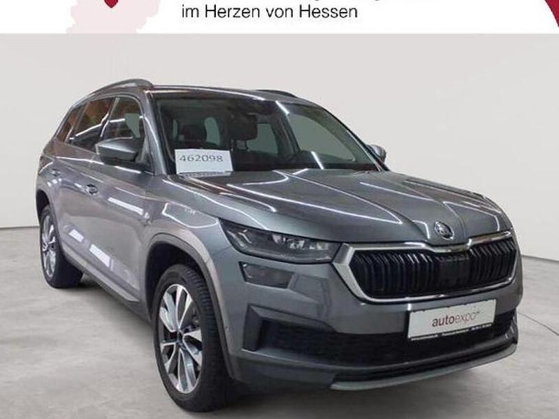 Grau Gebraucht 2022 Skoda Kodiaq Tour SUV | 26.989 € (Superpreis) - Bild 1/4