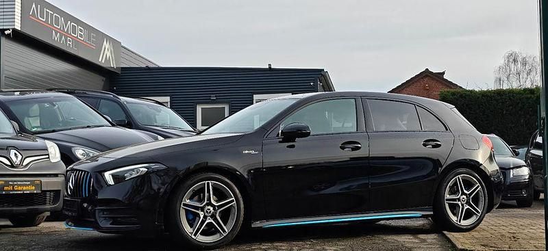 Nachtschwarz Gebraucht 2020 Mercedes A180 AMG Limousine | 23.800 € (Guter Preis) - Bild 1/4