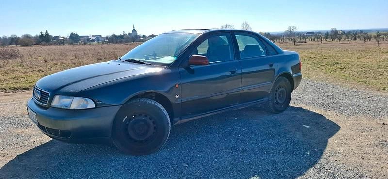 Gebraucht Audi A4 Basis 100 PS (73 kW) 1995 Schwarz Limousine