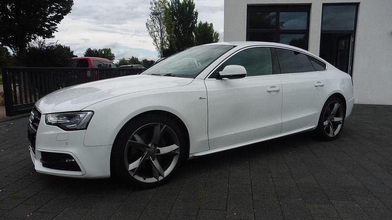 Ibisweiss Gebraucht 2014 Audi A5 Sportback S-Line Coupé | 13.390 € (Guter Preis) - Bild 1/4