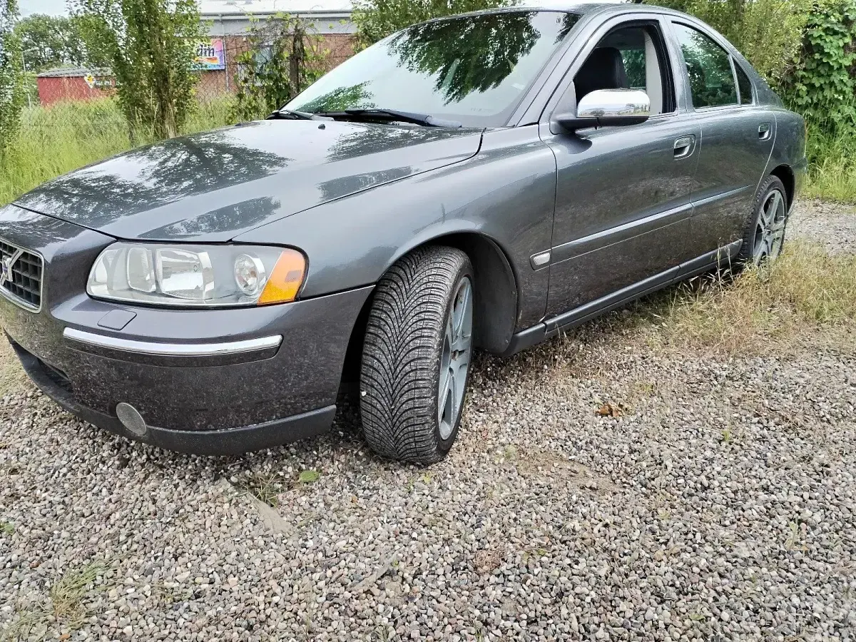 Gebraucht Volvo S60 170 PS (125 kW) 2005 Grau Limousine