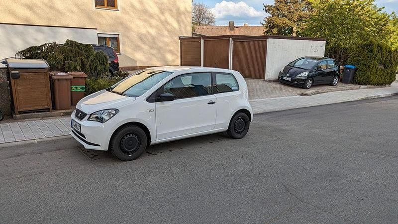 Weiß Gebraucht 2014 Seat Mii Reference Kleinwagen | 4.700 € (Guter Preis) - Bild 1/4