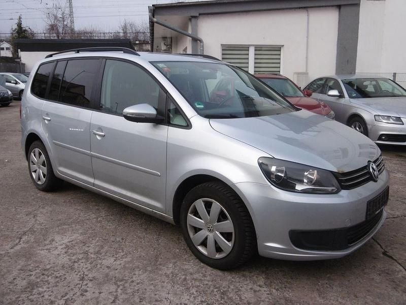 Gebraucht VW Touran 140 PS (102 kW) 2012 Silber Van / Kleinbus