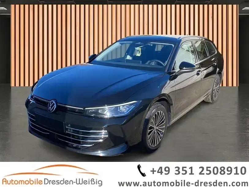 Gebraucht VW Passat Elegance 150 PS (110 kW) 2025 Schwarz Kombi