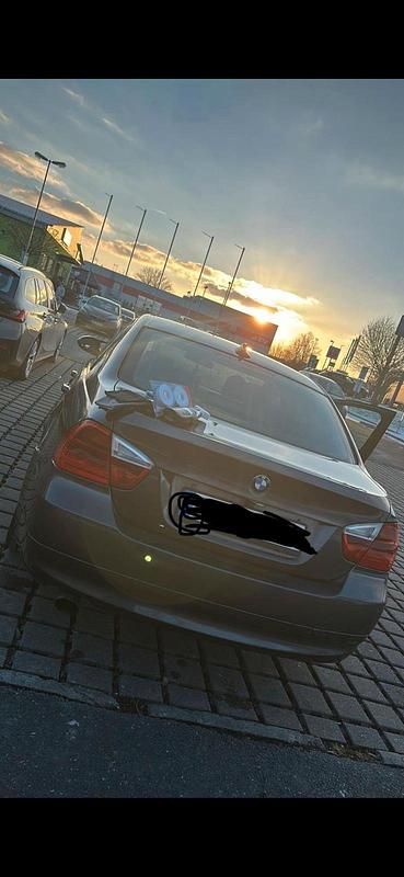 Second-hand BMW 320 150 CP (110 kW) 2006 Gri Berlinǎ