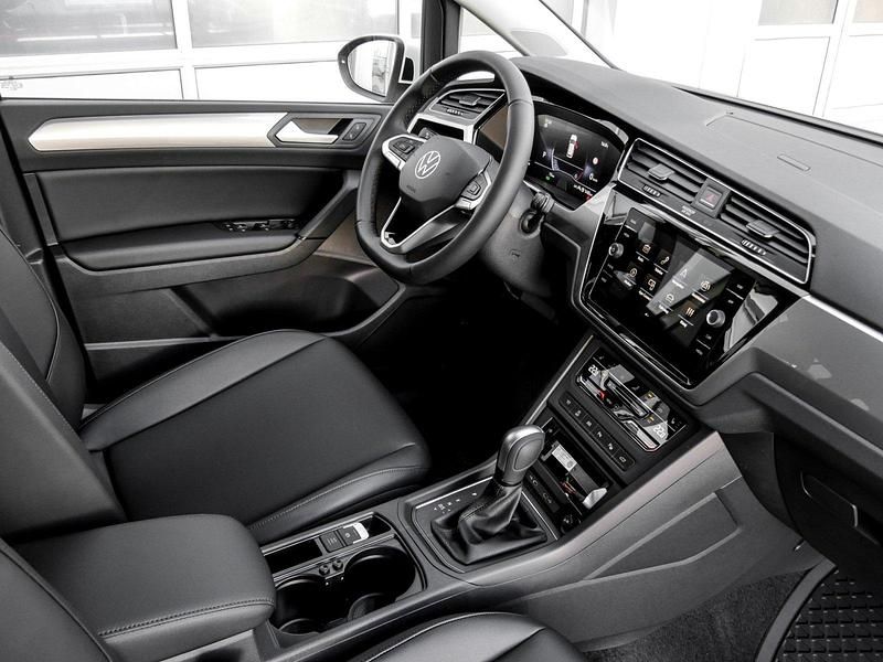 Ny VW Touran Edition 150 HK (110 kW) 2026 Hvid MPV