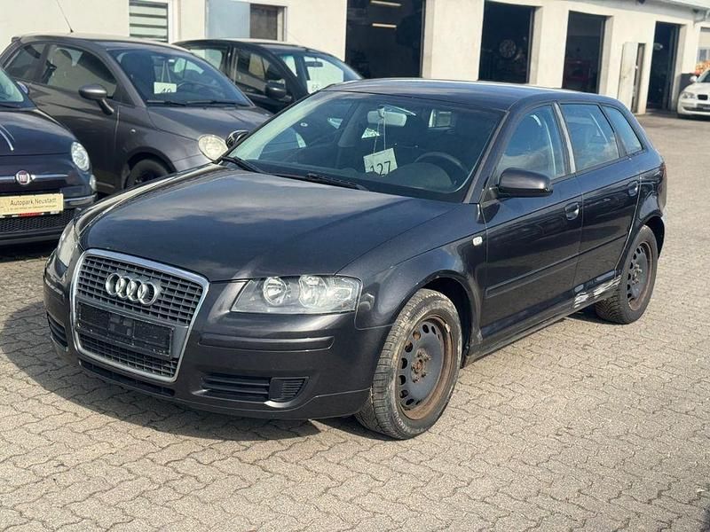 Gebraucht Audi A3 Attraction 105 PS (77 kW) 2005 Grau Kleinwagen