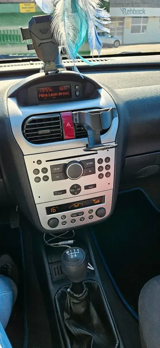 Używany Opel Corsa 80 KM (58 kW) 2006 Niebieski Hatchback