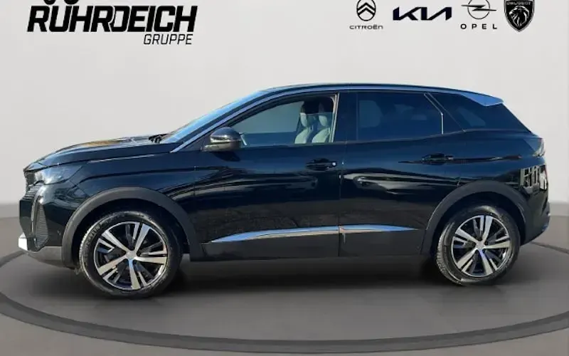 Gebraucht Peugeot 3008 Allure 131 PS (96 kW) 2023 Noir perla nera (metallic) SUV