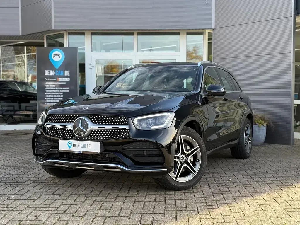 Gebraucht Mercedes GLC200 AMG line 197 PS (144 kW) 2019 Schwarz SUV