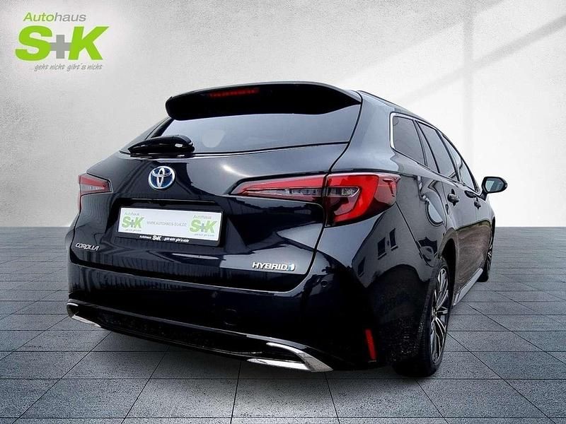 Gebraucht Toyota Corolla Team 141 PS (103 kW) 2023 Mysticschwarz mica (schwarz) Kombi