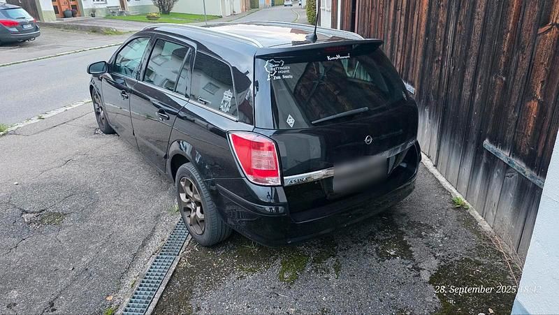 Gebraucht Opel Astra 100 PS (73 kW) 2007 Schwarz Kombi