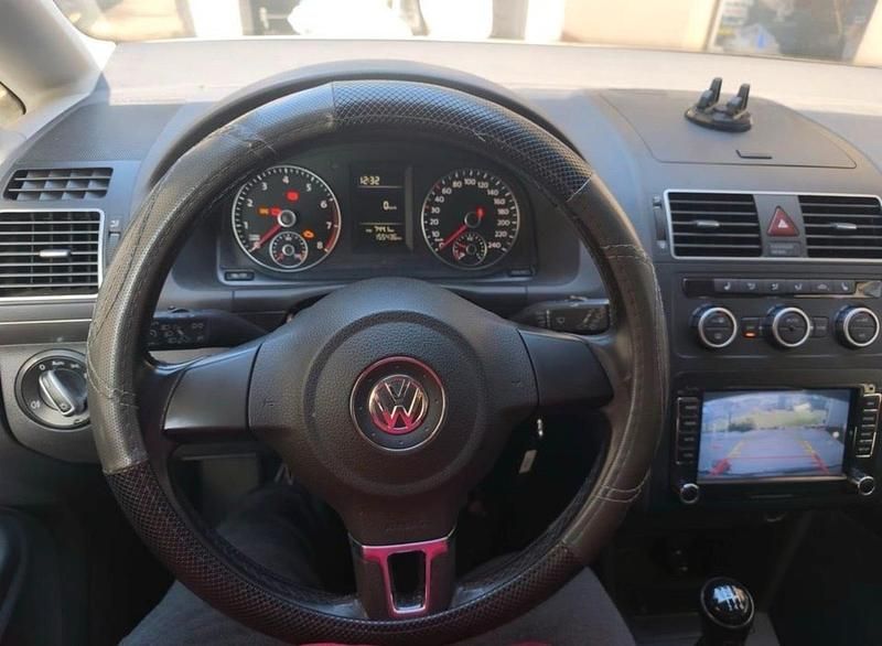 Gebraucht VW Touran 105 PS (77 kW) 2012 Silber Van / Kleinbus