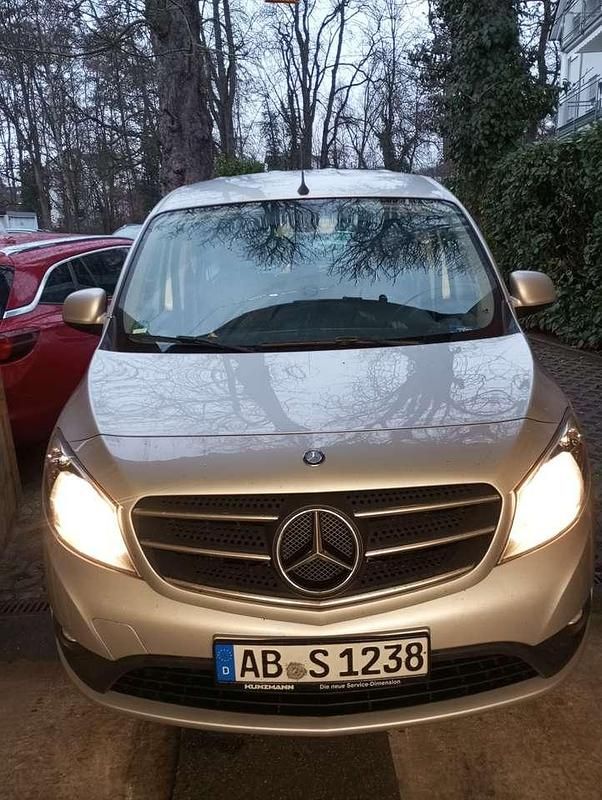 Gebraucht Mercedes Citan 111 110 PS (80 kW) 2018 Silber Van
