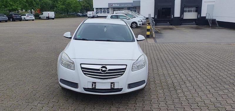 Gebraucht Opel Insignia 110 PS (80 kW) 2010 Weiß Kombi