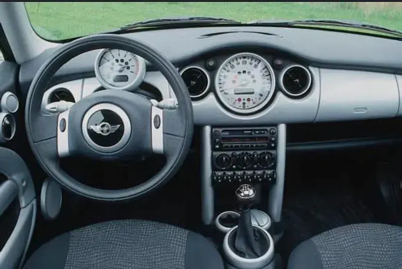 Gebraucht Mini Cooper Sport 90 PS (66 kW) 2002 Silber Kleinwagen