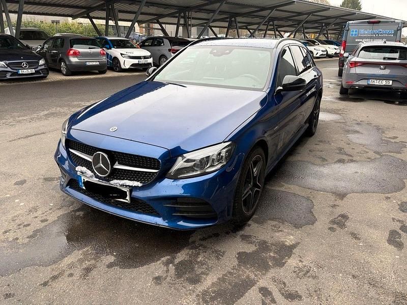 Gebraucht Mercedes C300e Edition 306 PS (225 kW) 2021 Blau Kombi