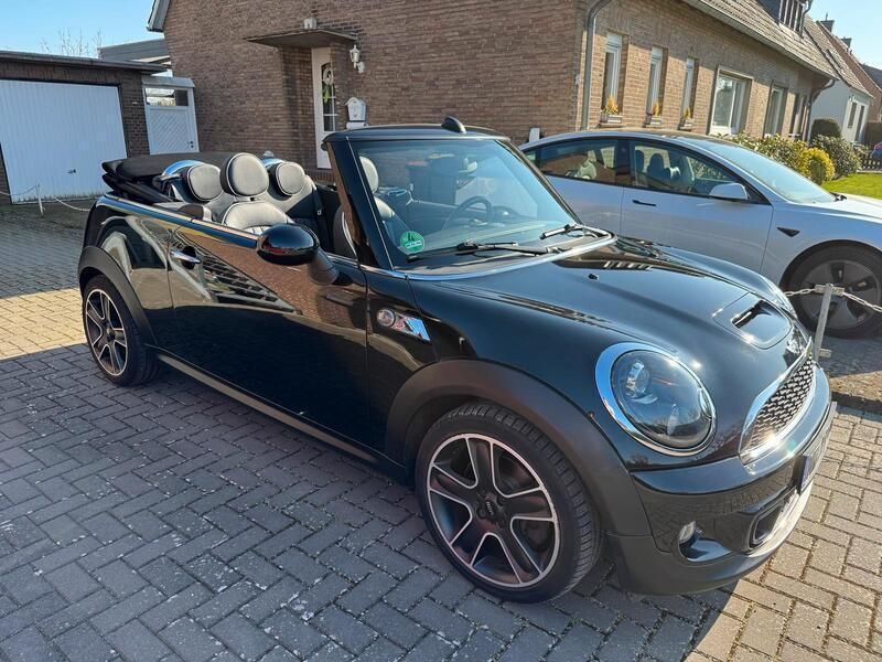 Schwarz Gebraucht 2012 Mini Cooper S Cabriolet Cabrio | 9.990 € (Fairer Preis) - Bild 1/4